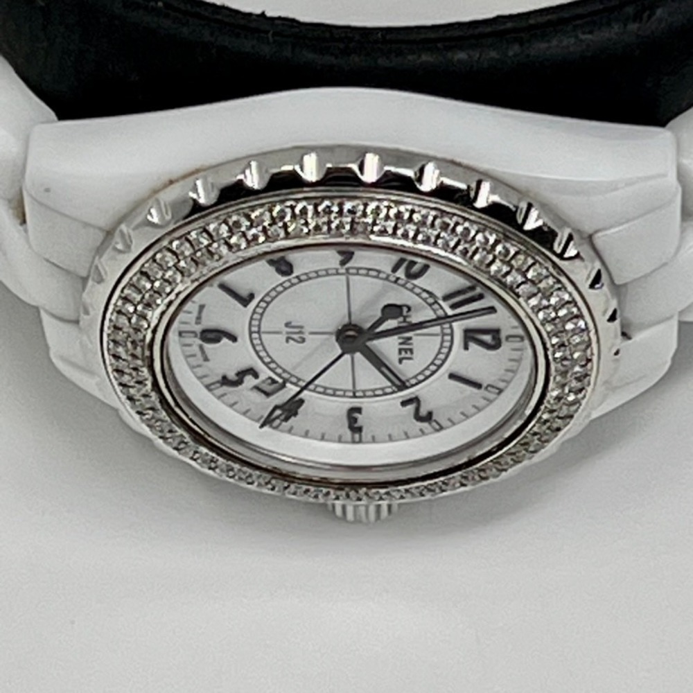 Chanel J12 White Ceramic Diamond Bezel Watch Swiss Made H0968 H0967 - Picture 6 of 7